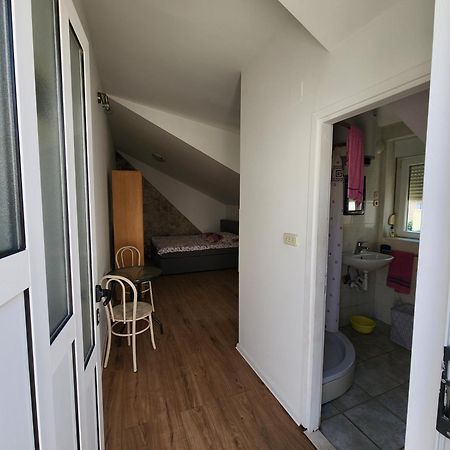 Apartmani Sole Vis Camera foto
