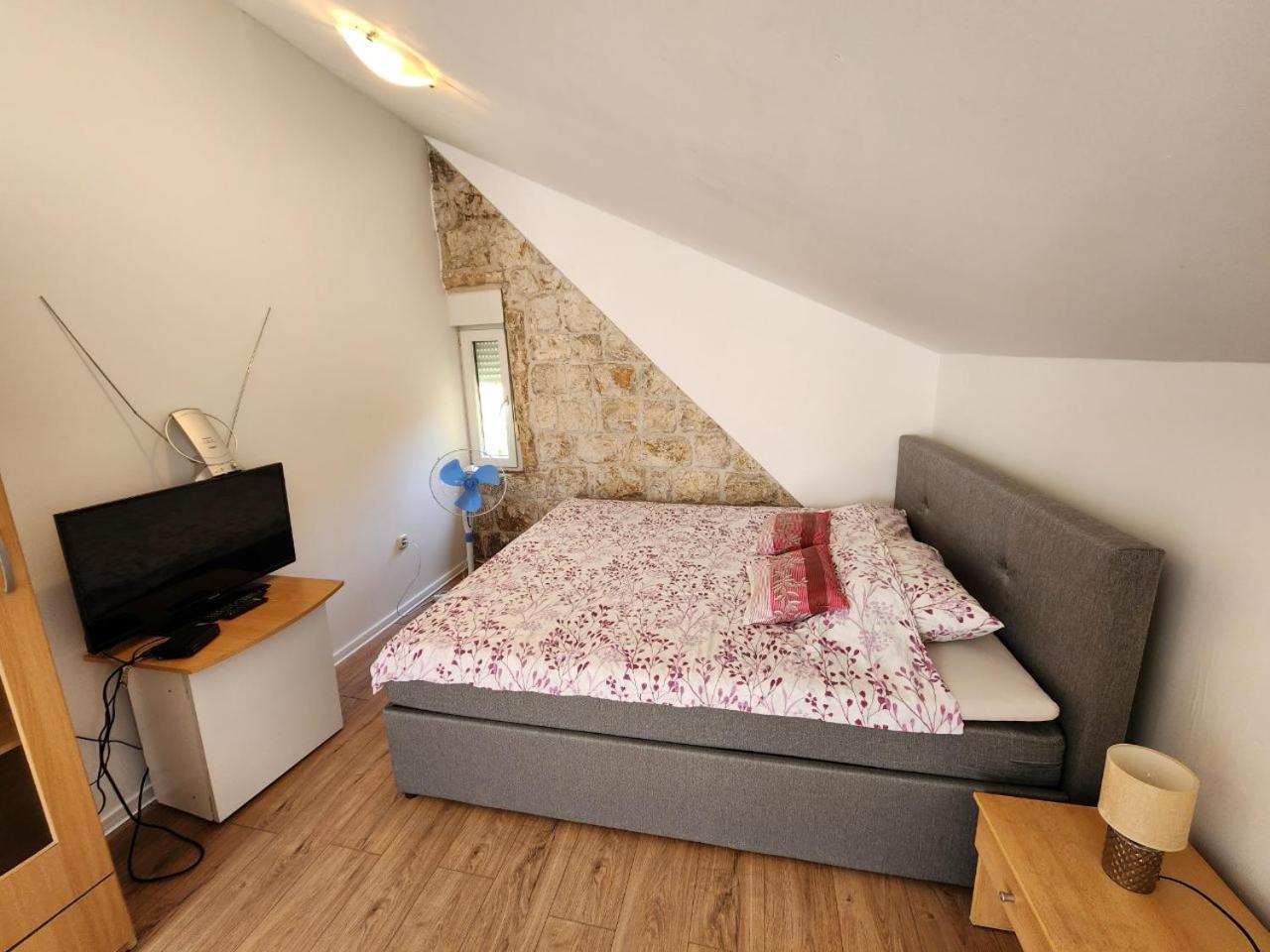Apartmani Sole Vis Esterno foto