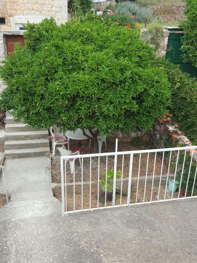 Apartmani Sole Vis Esterno foto